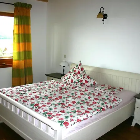 Haus Leenja Apartment *