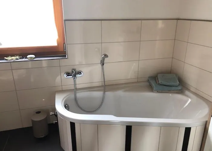 Haus Leenja * بيفرونغن