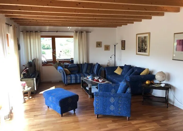 Haus Leenja * بيفرونغن